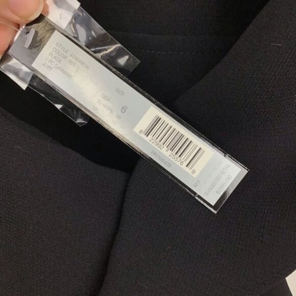 NWT Tahari Black Triple Button Blazer - 6 - Picture 6 of 8